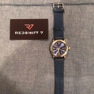 Men’s leather band watch